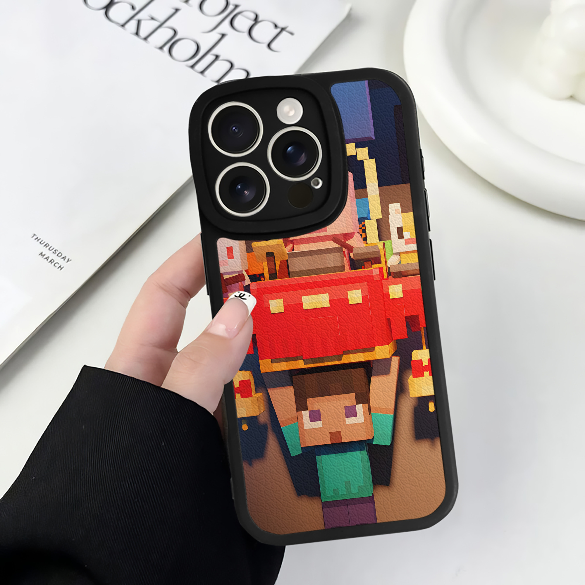 （画像用） マインクラフト ブロックの世界 Minecraft MC Block world 【iPhone 16シリーズ対応】シリコンスマホケース（レザー調） 材質：シリコン